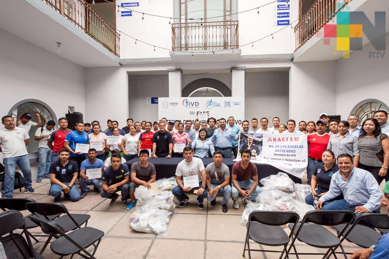 Fortín sede de la entrega de material del programa «Veracruz comienza con el Deporte»