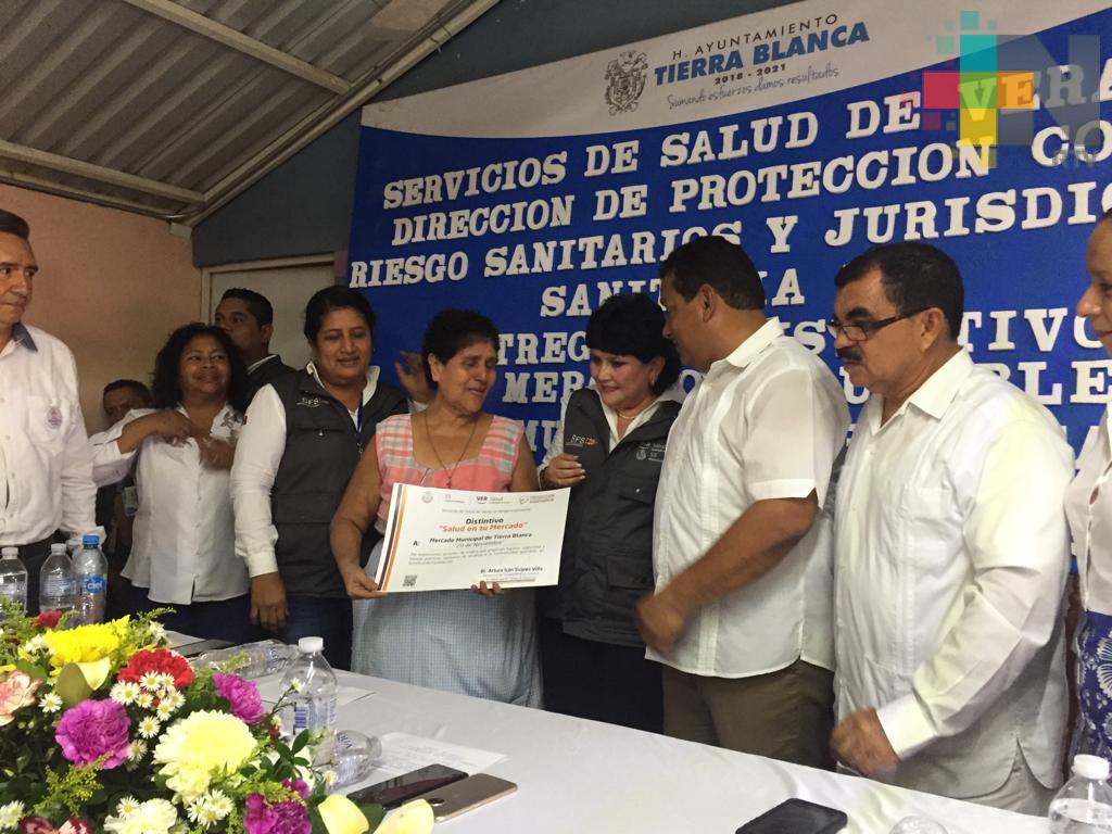 Mercado municipal de Tierra Blanca, se certifica por primera vez como mercado saludable