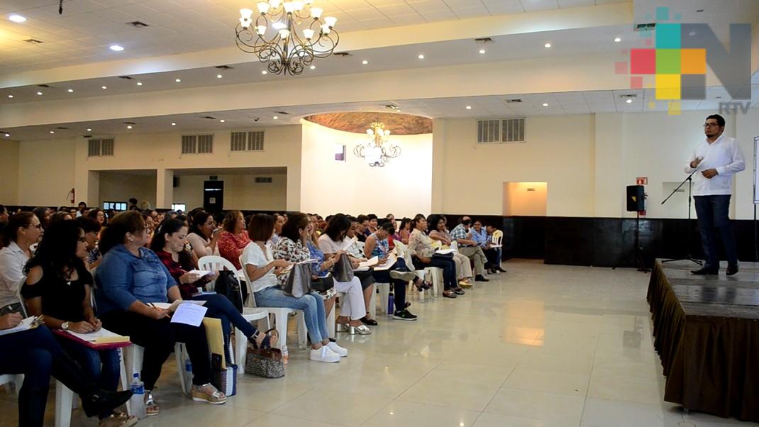Capacita SEV a docentes de Tantoyuca
