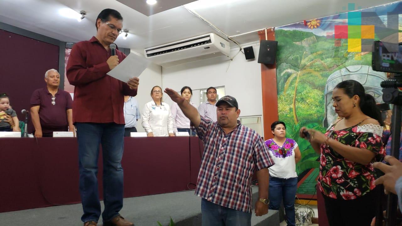 Noriel Prot Álvarez toma protesta como agente municipal de Villa Allende