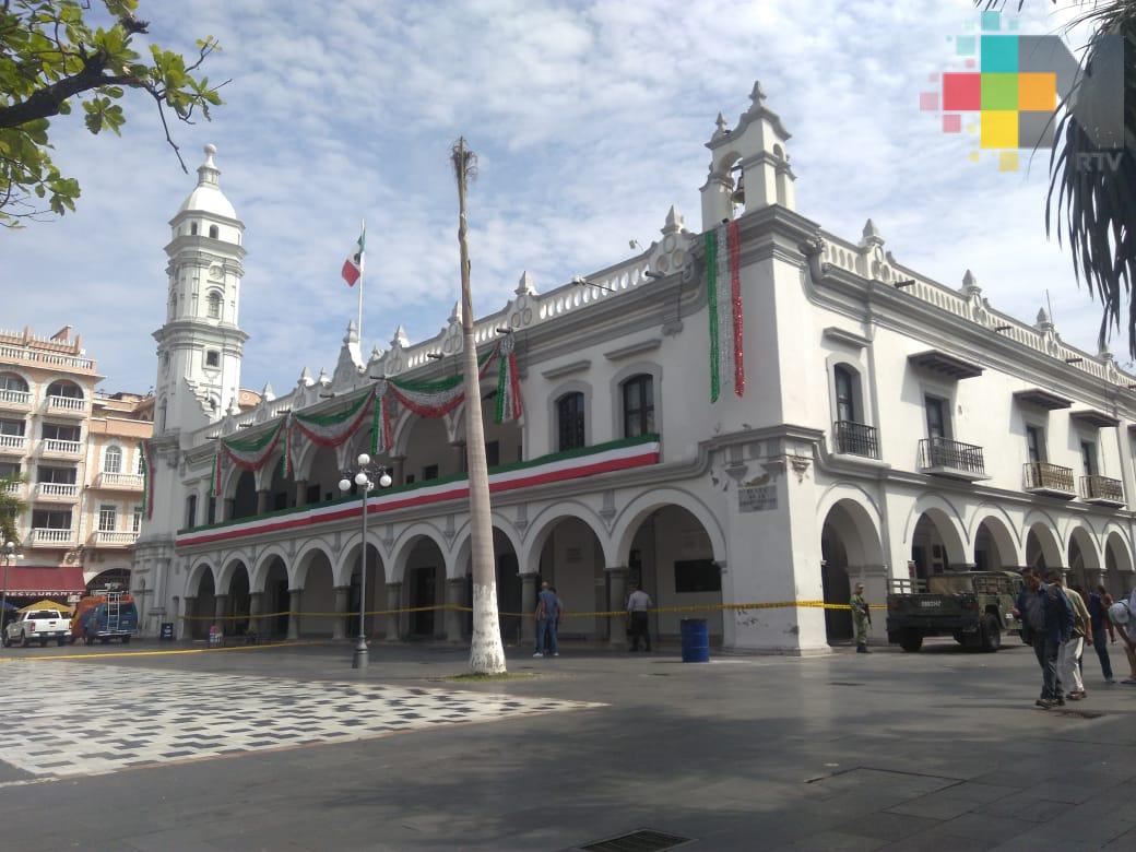 INAH supervisa rehabilitación del zócalo de Veracruz