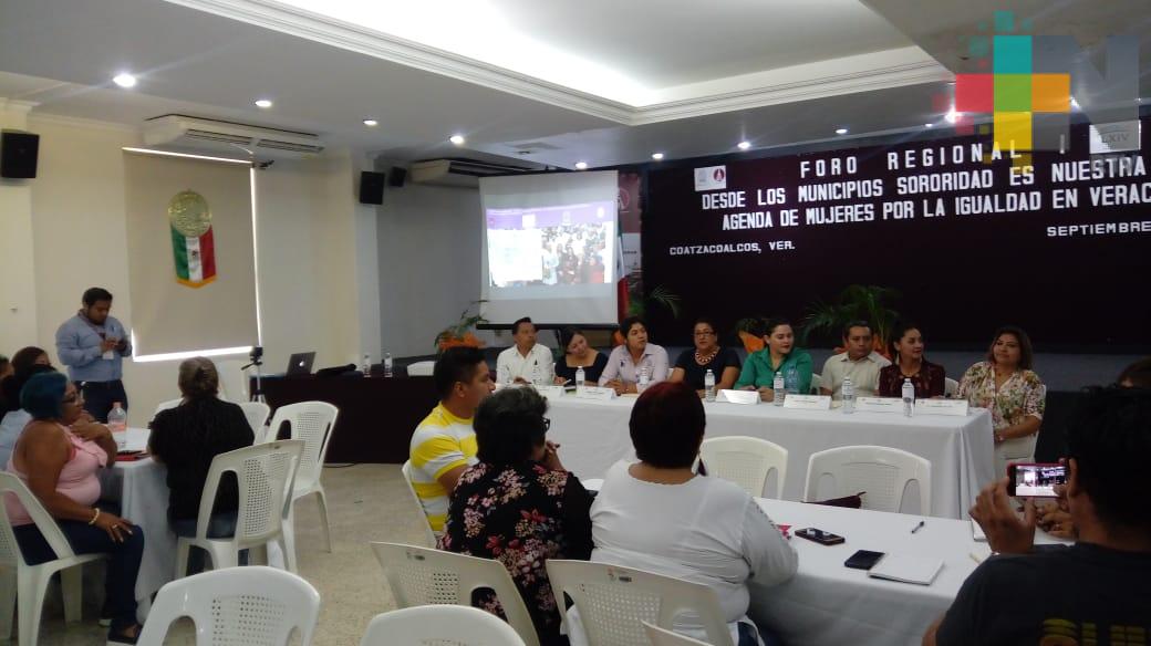 Organizan foro regional para prevenir violencia contra la mujer en Coatzacoalcos