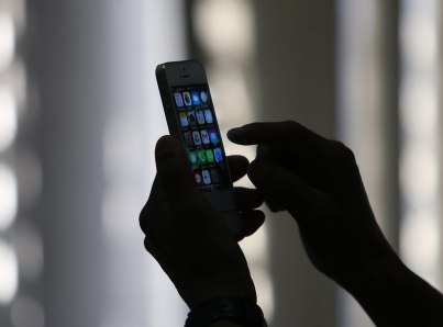 Sigue activa línea telefónica de atención a mexicanos en EUA por huracán