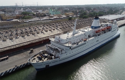 Piratas secuestran a 12 tripulantes de buque suizo en aguas de Nigeria