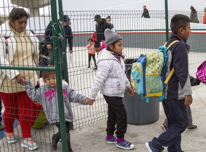 Suspenden operaciones de albergue de niños migrantes en Arizona