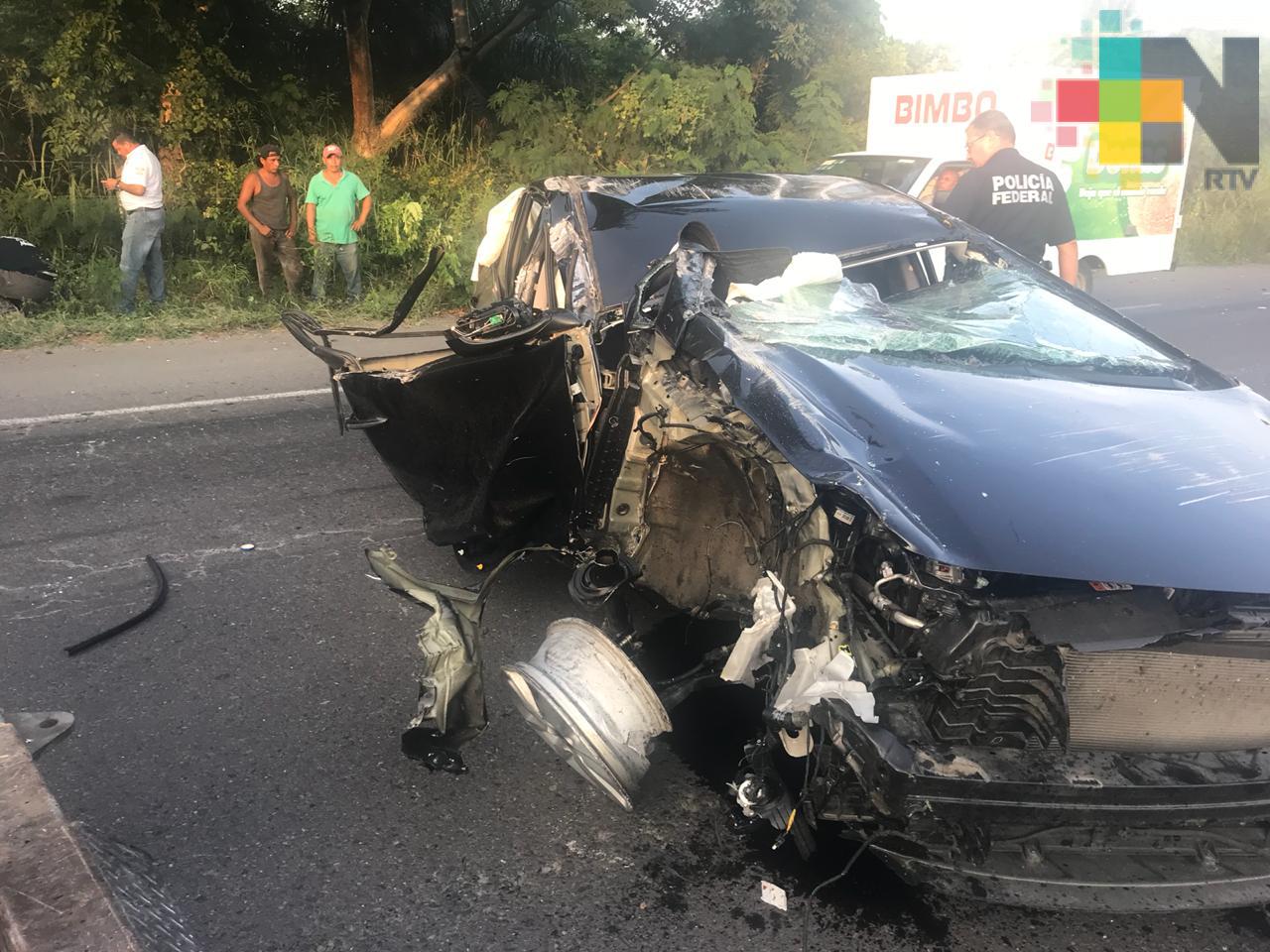 Vuelca auto en libramiento Santa Fe – Paso del Toro