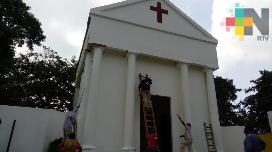 Rehabilitan capilla de la Virgen de Santa Clara en Minatitlán