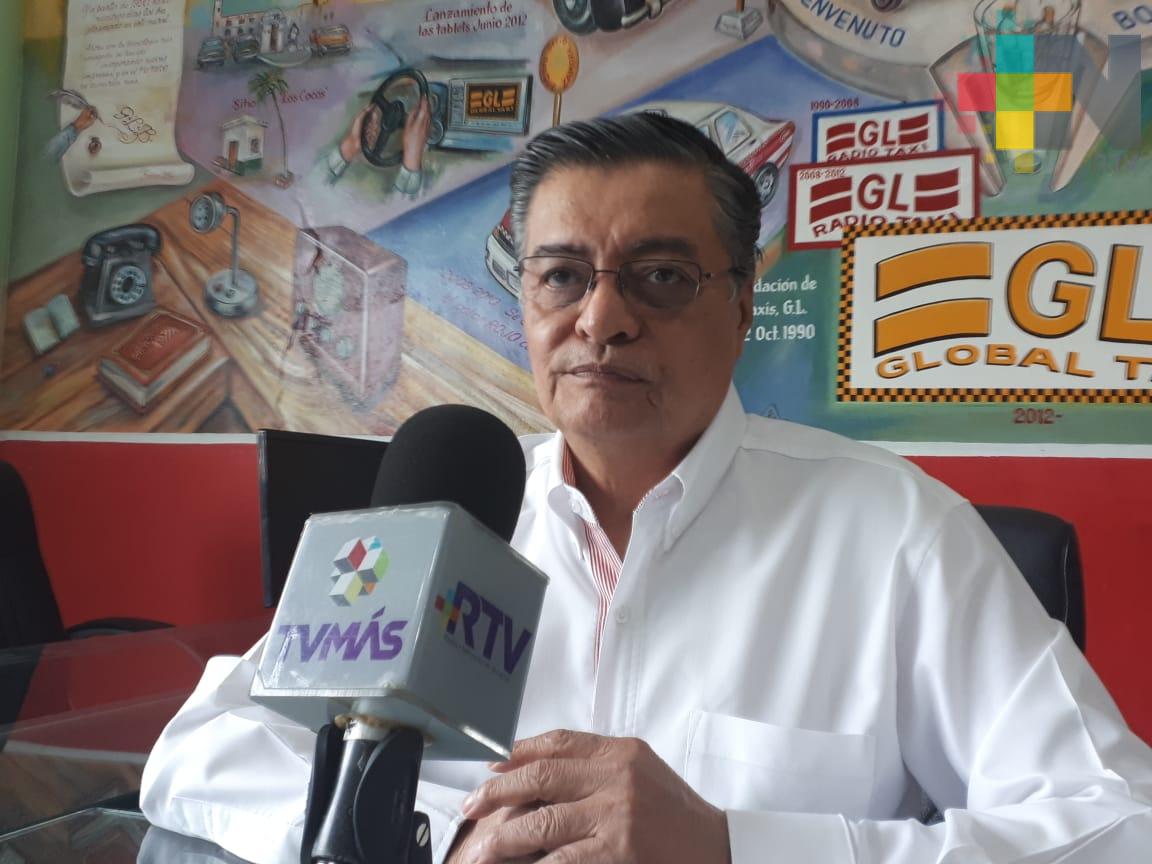 Taxistas GL de Veracruz ofrecen descuento en transporte a personal médico