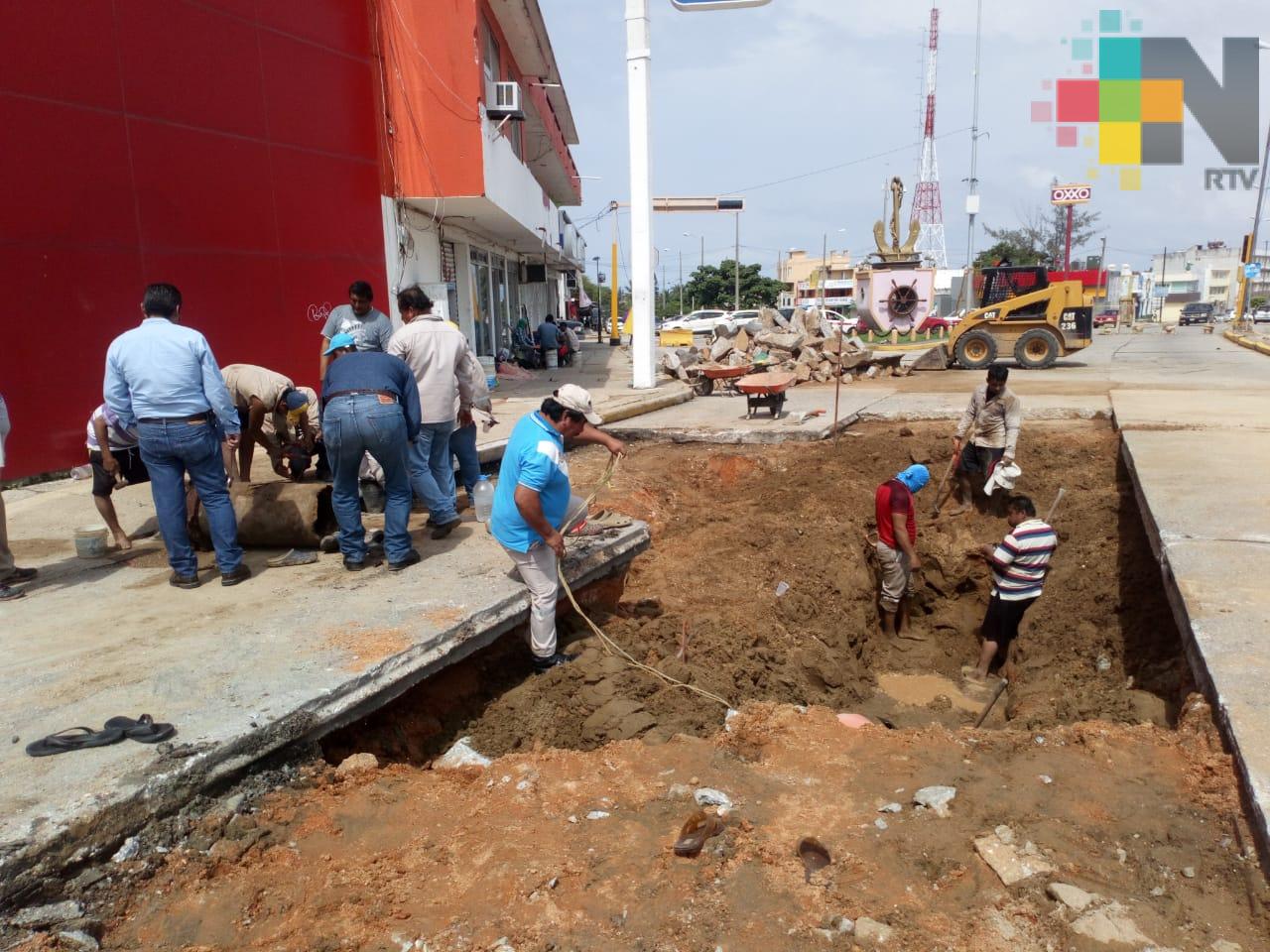 Ruptura de tubería deja sin agua al menos ocho colonias de Coatzacoalcos