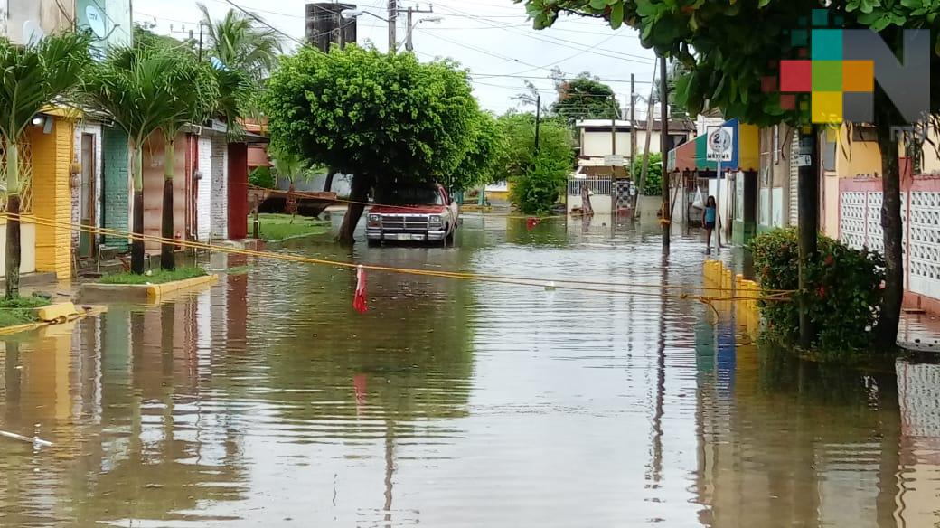 FF 6 deja inundaciones en Minatitlán y Cosoleacaque