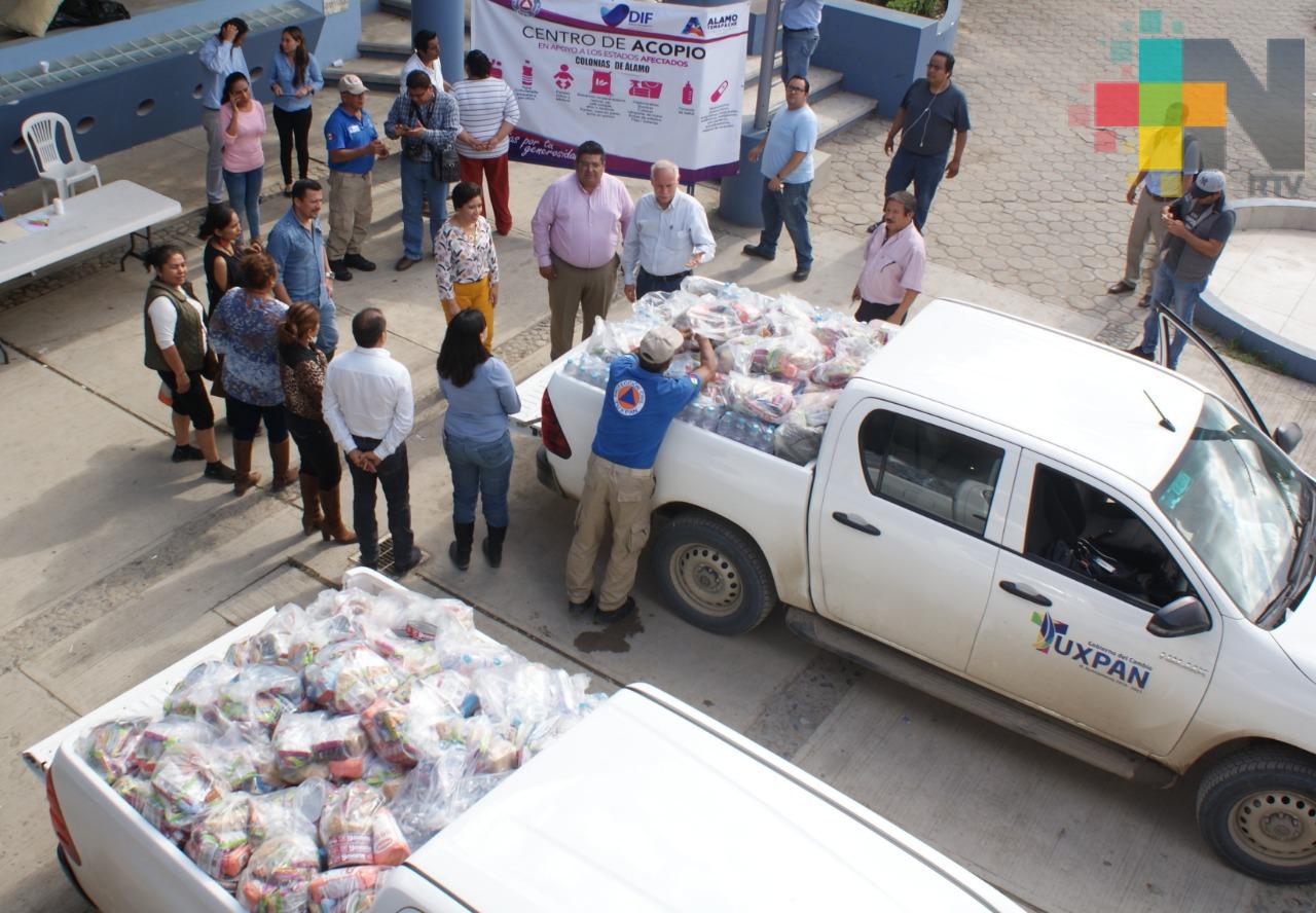 Ayuntamiento y DIF de Tuxpan entregan víveres a damnificados de Álamo
