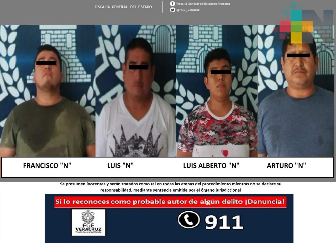 Detienen a probables integrantes de banda de narcomenudistas, en Tlapacoyan