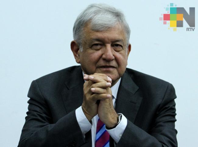 Ya no habrá pensiones para expresidentes ni privilegios, asegura López Obrador