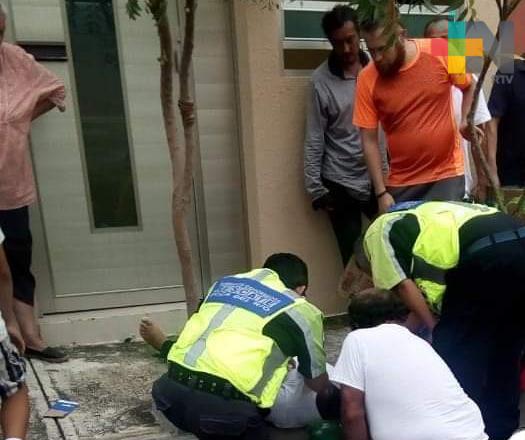 Muere menor al caer de azotea