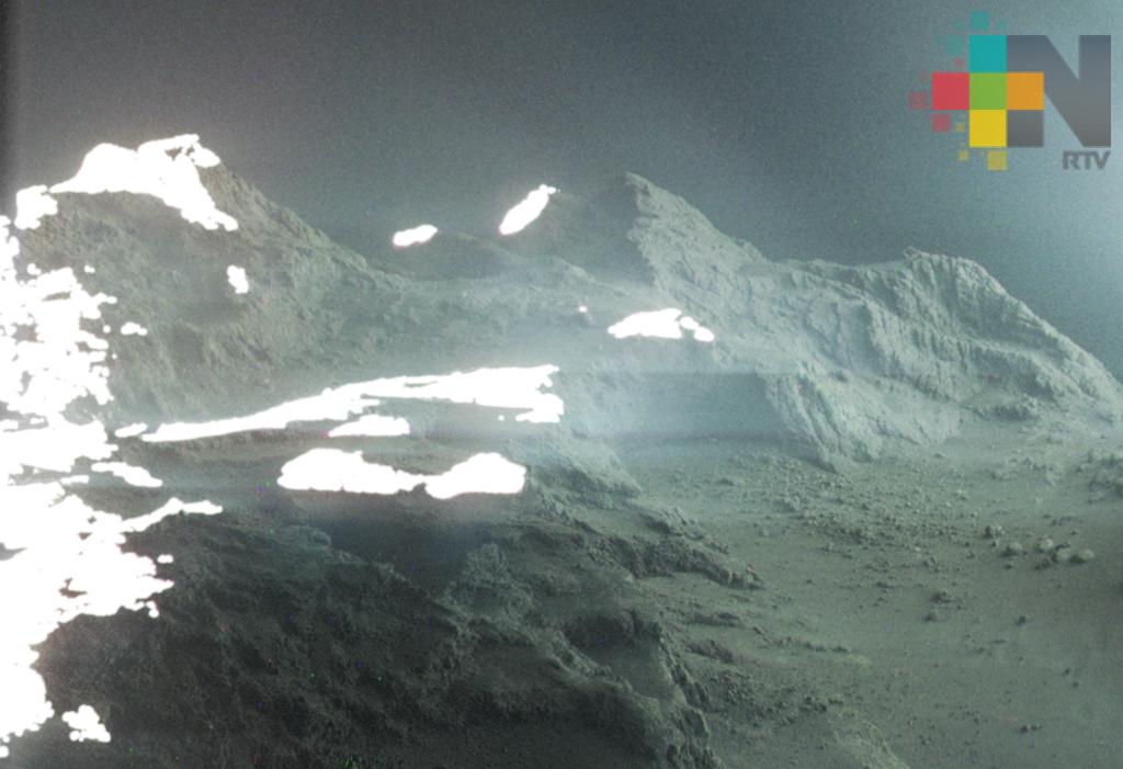 ESA da a conocer fotografía de cometa captada por sonda Rosetta