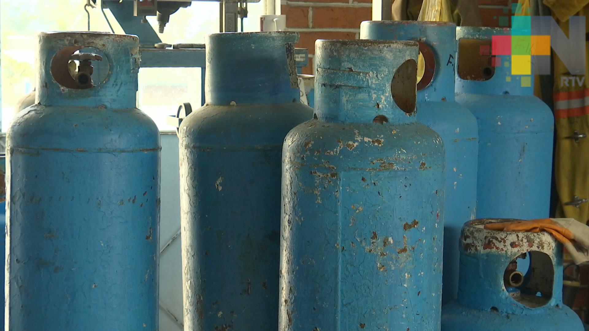 Aumento en tarifas de gasolina, gas y energía eléctrica afecta economía de familias