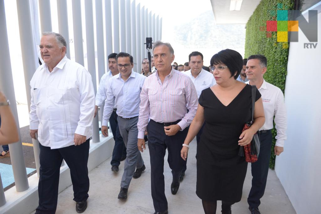 Inicia el Gobernador Yunes entrega de 6 Centros Integrales de Justicia en el norte, centro y sur del estado