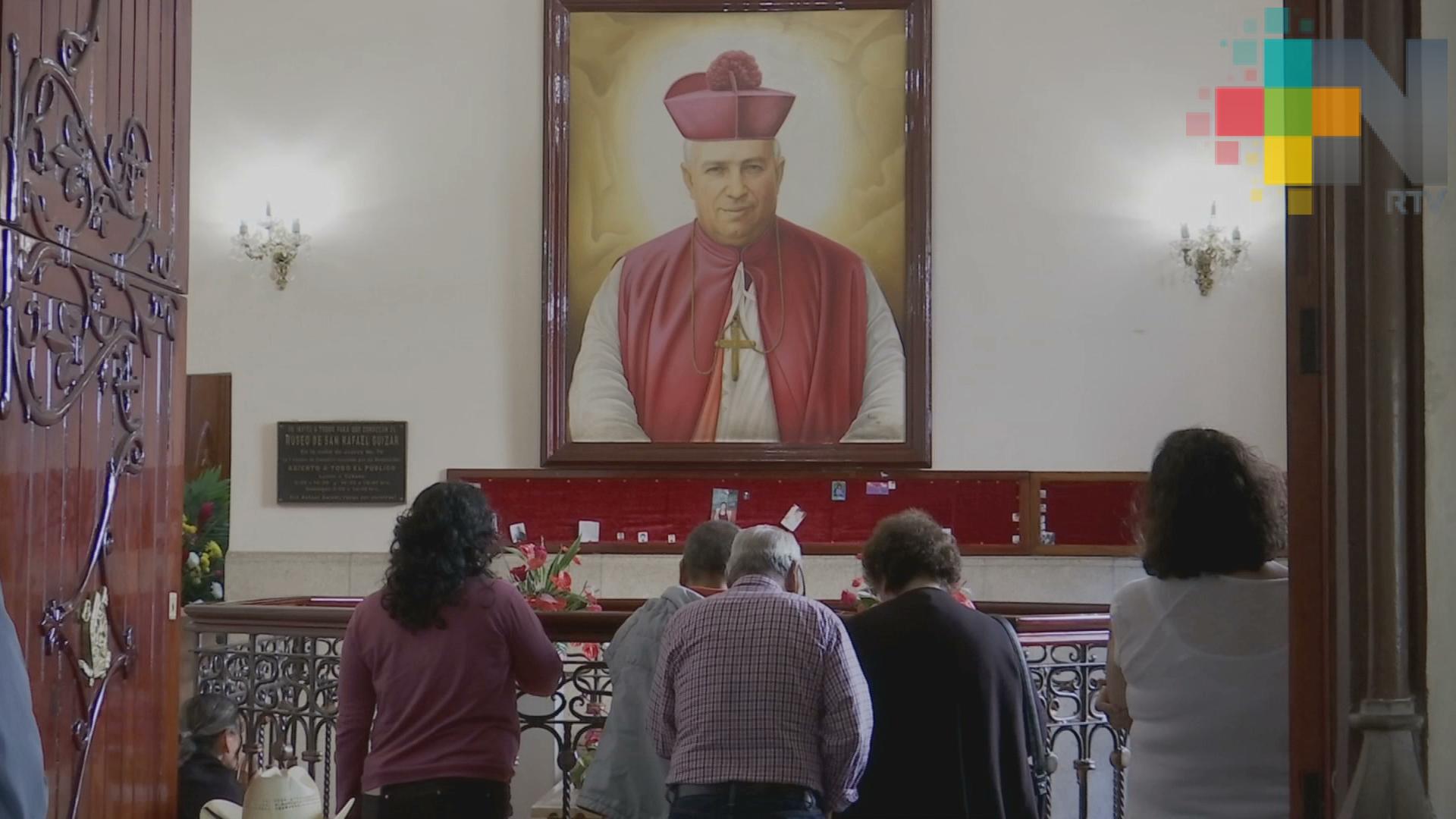 En Catedral de Xalapa iniciaron festejos por fiesta patronal de San Rafael Guízar y Valencia
