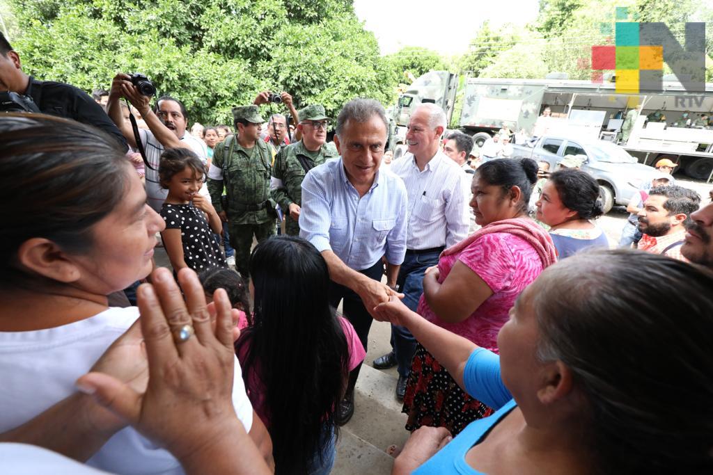 Recorre el Gobernador Yunes zonas afectadas por inundaciones en Álamo