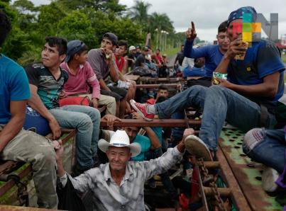 Trump agradece a México respuesta ante caravana de migrantes