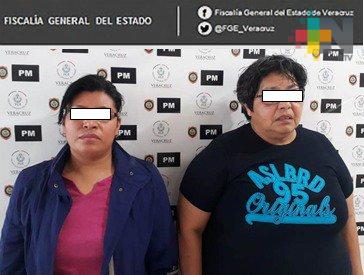 Detienen a dos mujeres por golpear y encadenar a un menor de 8 años