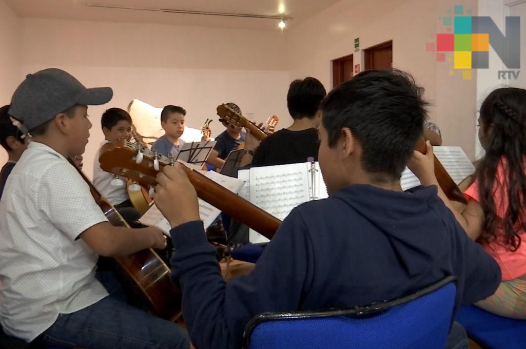 Orquesta Infantil y Juvenil de Guitarras de Xalapa se presentará en el Palacio de Bellas Artes