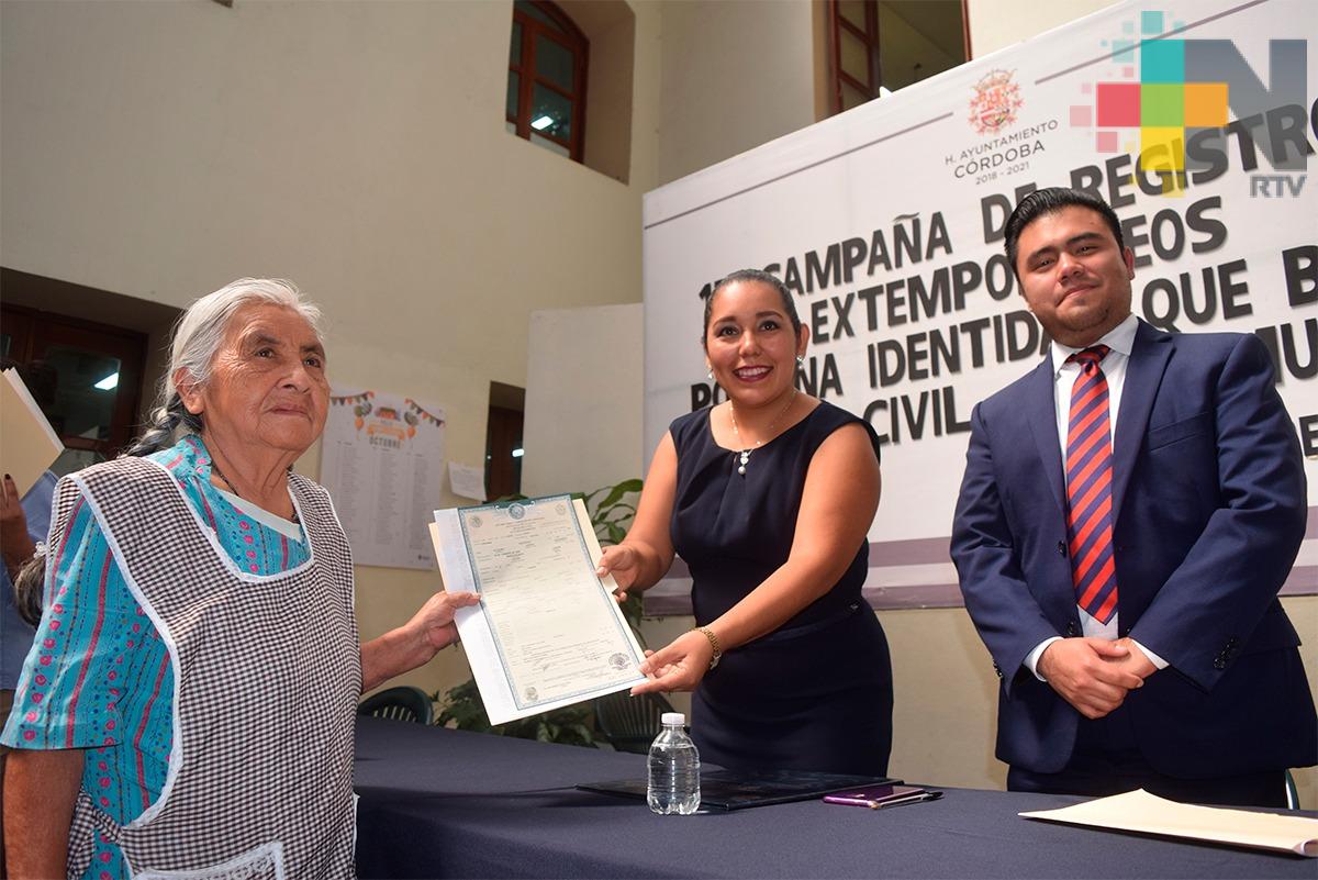 Realizan DIF y Registro Civil entrega de registros extemporáneos, en Córdoba