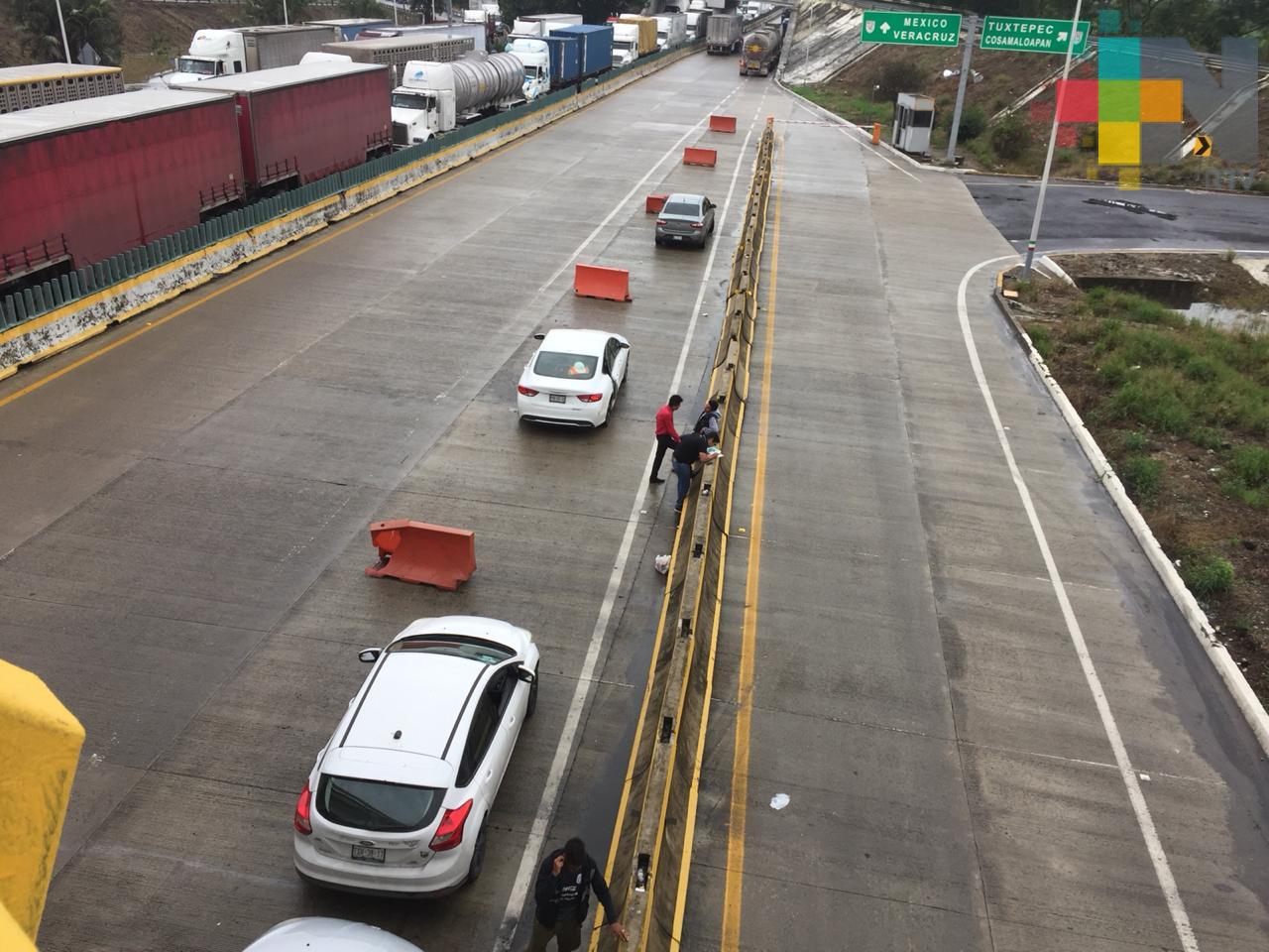 Realizan SCT y Policía Federal cierres parciales en carreteras y autopistas como medida precautoria ante intensas lluvias en el estado