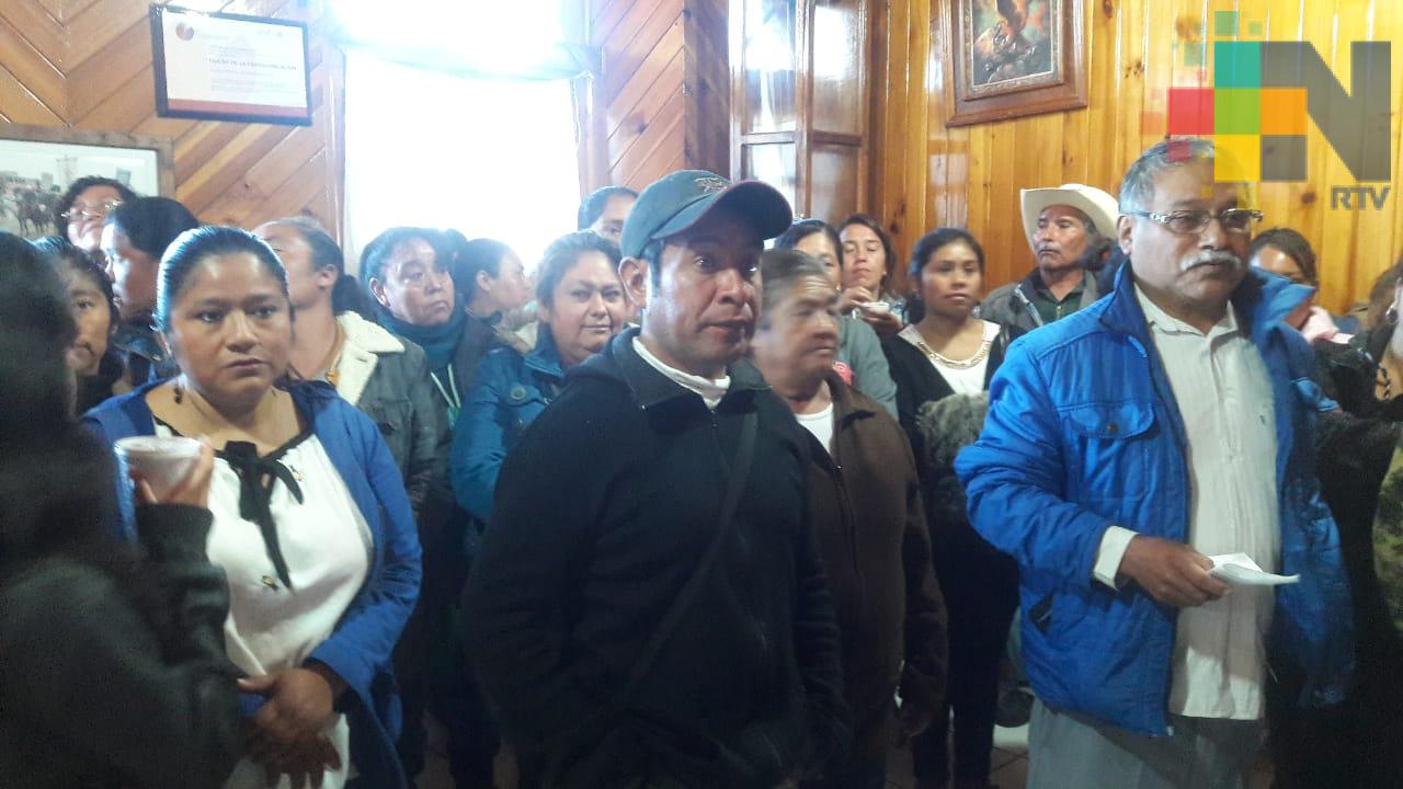 Maestros y padres de familia piden apoyo para secundaria técnica de Viborilla, comunidad de Huayacocotla