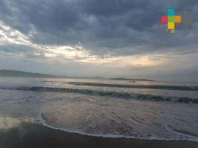 Huracán Willa se degrada a categoría 3 cerca de Nayarit