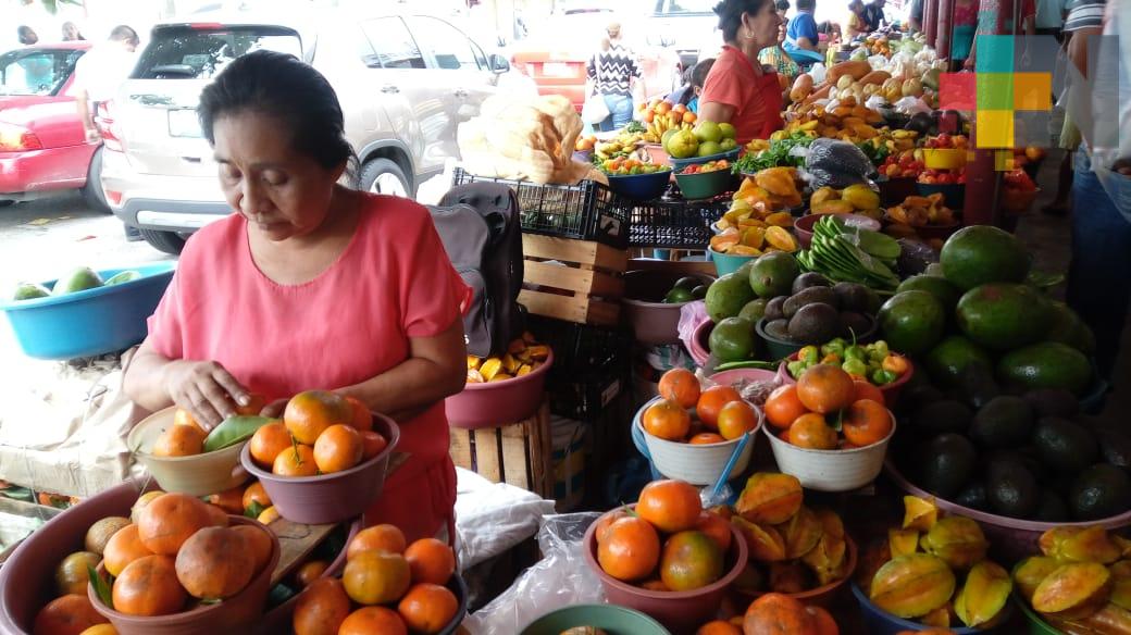 Frutas de temporada tienen bajas ventas en el sur de Veracruz