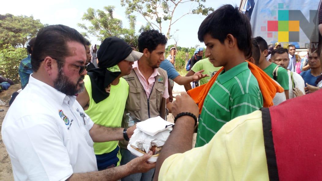 Ingresa nueva caravana de migrantes al sur de Veracruz