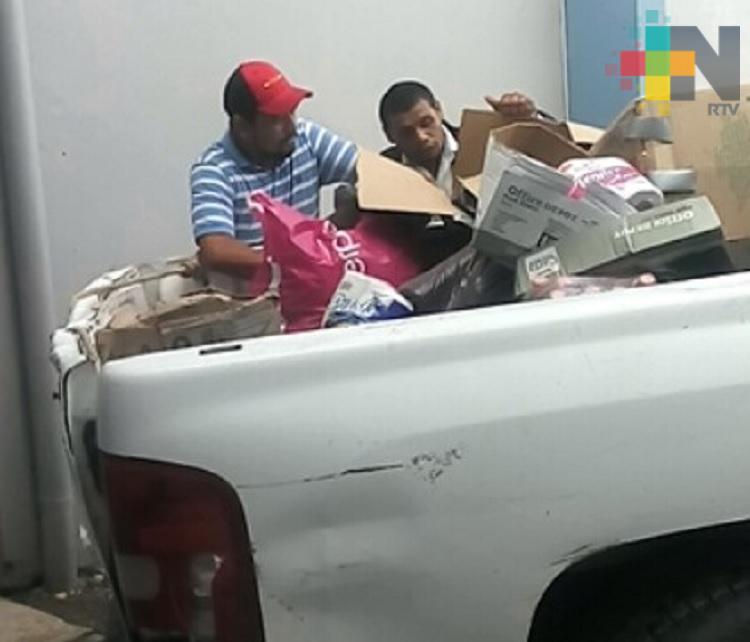 Municipio de Huayacocotla entregó víveres a damnificados de Álamo Temapache