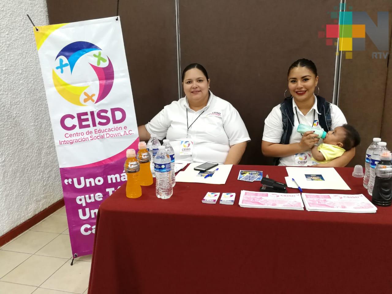 Escuelas regulares discriminan a niños con Síndrome Down
