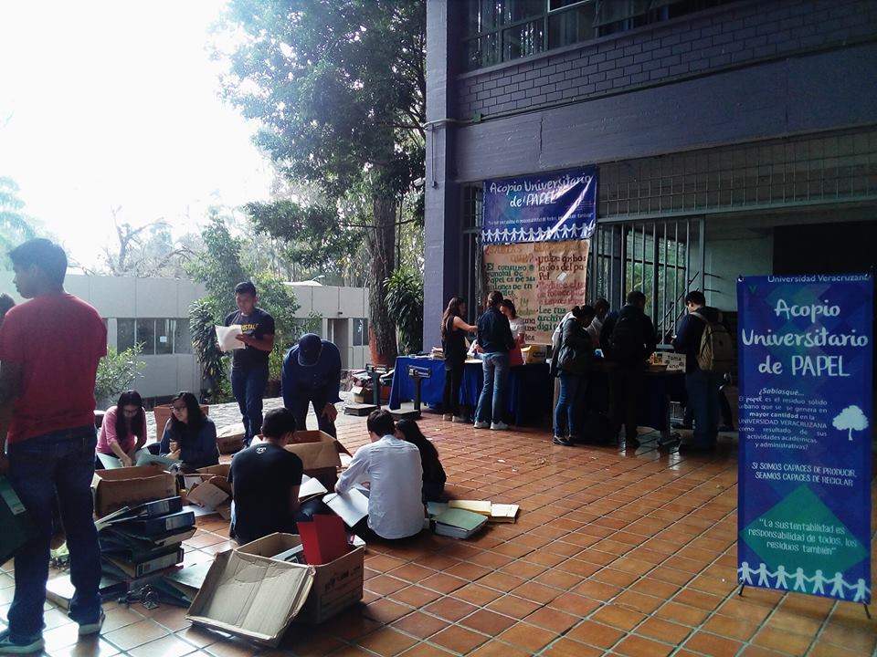 Realizan acopio de papel en Facultad de Arquitectura de la UV