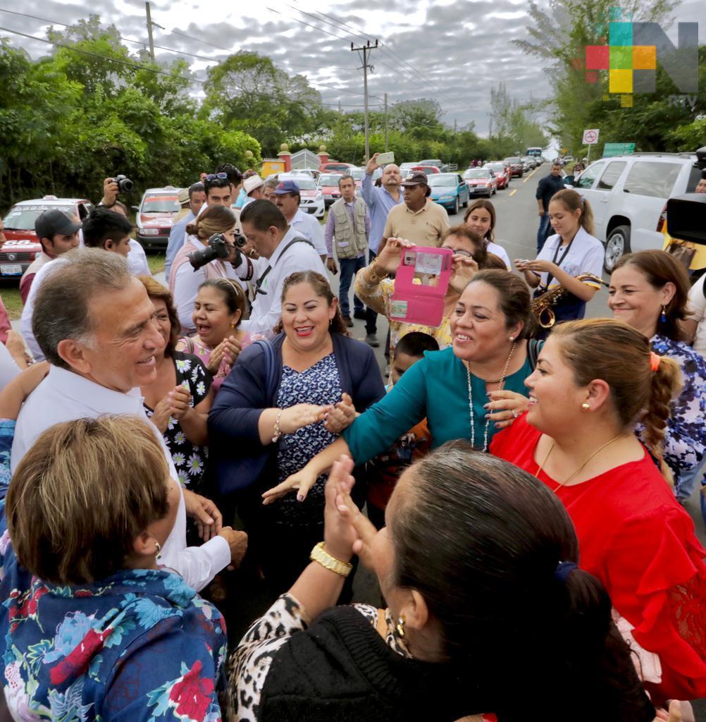 Inaugura el Gobernador Yunes la carretera Oluta – Soledad de Doblado – Camarón de Tejeda – Zentla – Huatusco