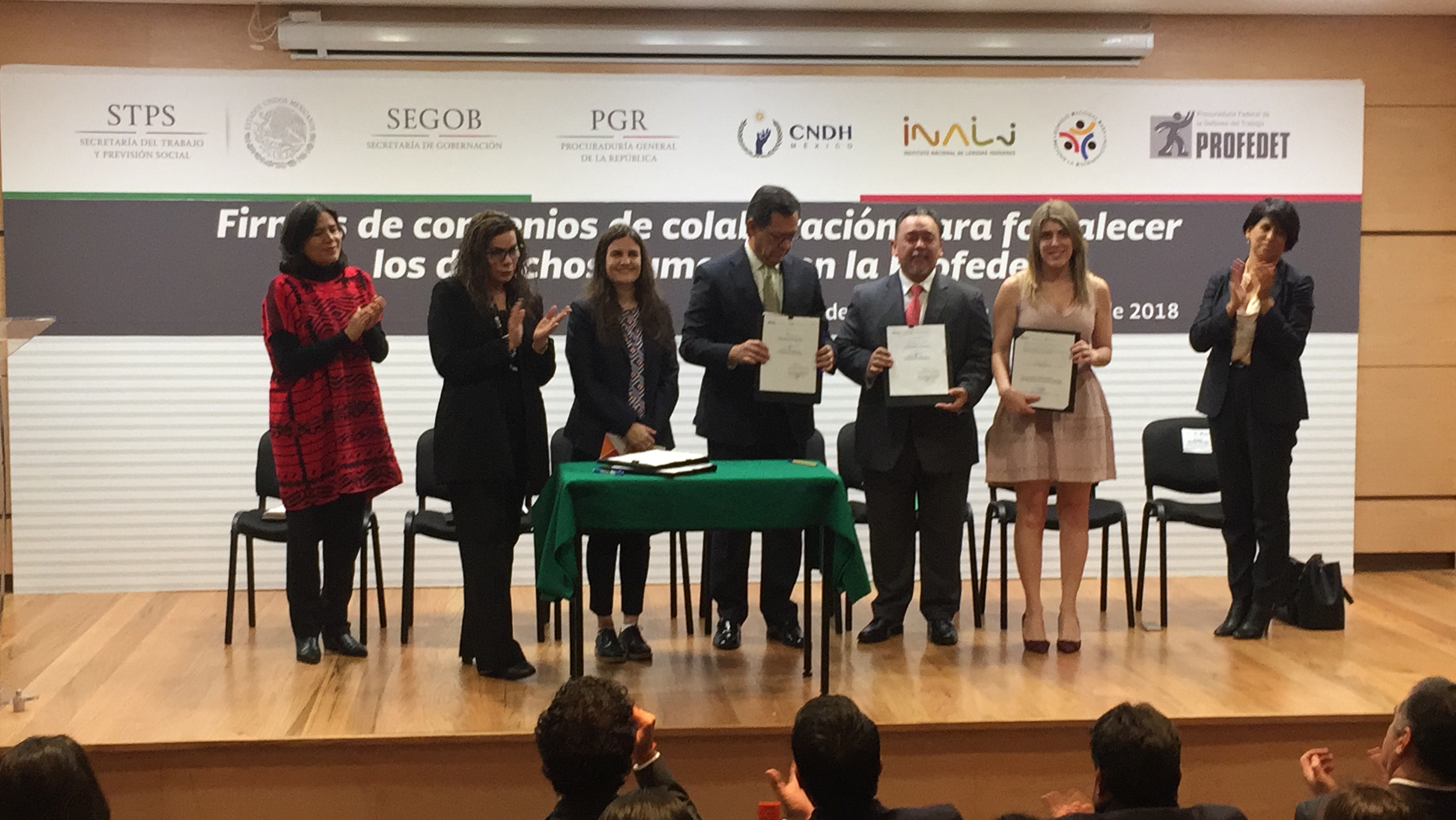 Firman STPS, CNDH, PGR, Segob y Conapred convenio para promover derechos laborales