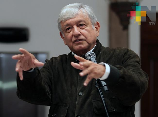 Lamenta López Obrador asesinato de hija de diputada de Morena