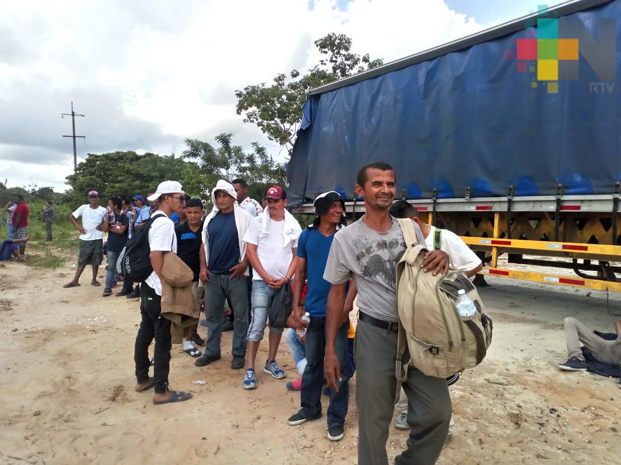 Segunda caravana de migrantes pernoctará en Coatzacoalcos