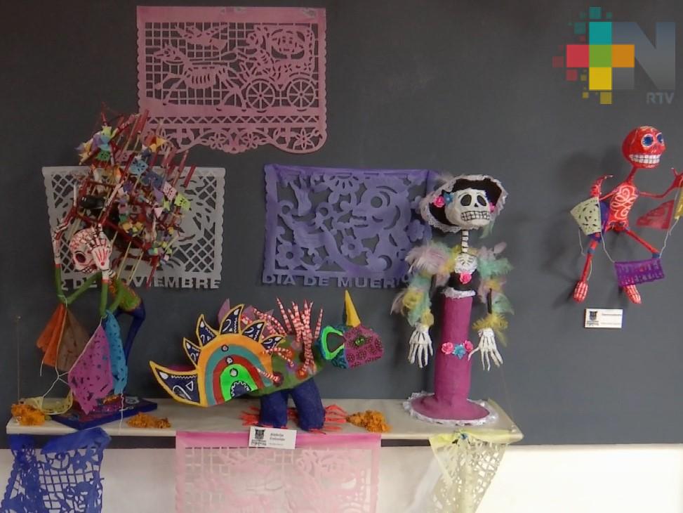 Concluye muestra de cartonería montada en la Casa de Cultura de Coatepec