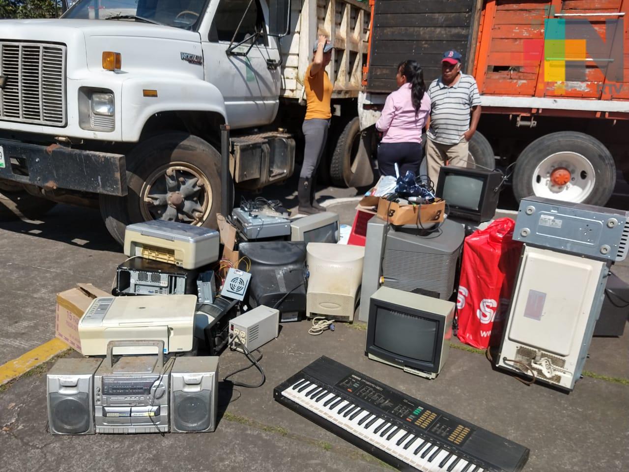 Electrónicos, vidrio y medicina lo más acopiado en Xalapa