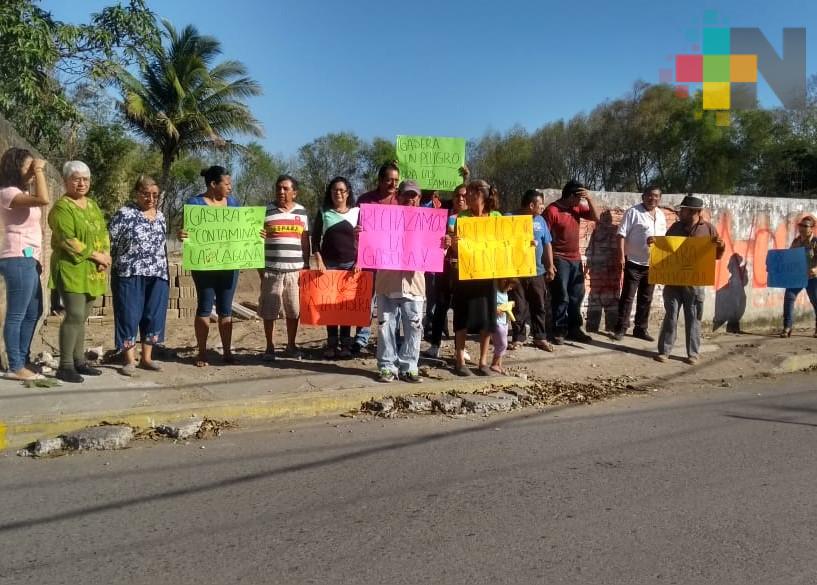 Se oponen a construcción de gasera en Reserva Tarimoya del puerto de Veracruz