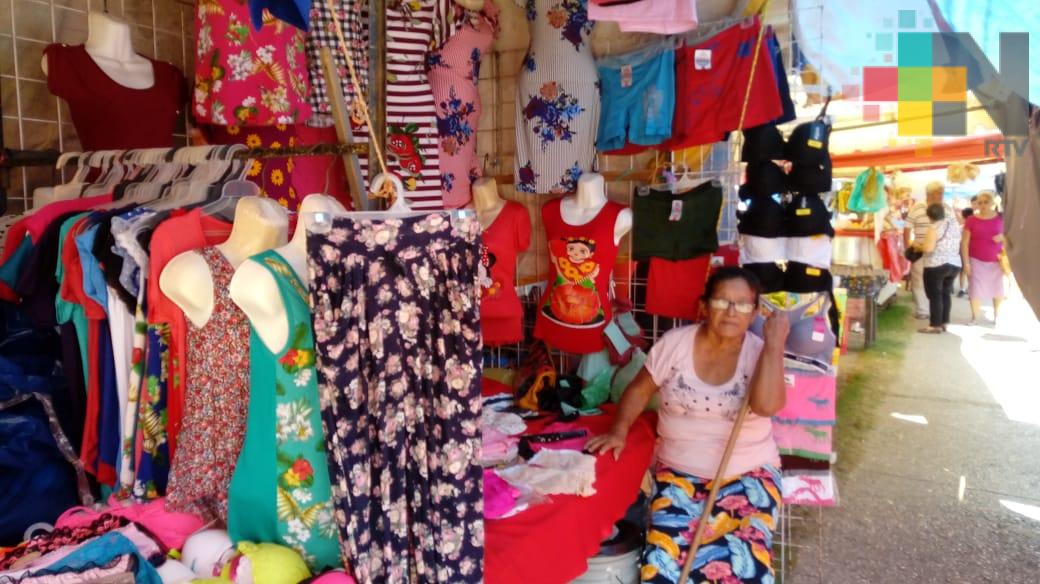 Por inundaciones, comerciantes pide a las autoridades acondicionar mercados de Minatitlán