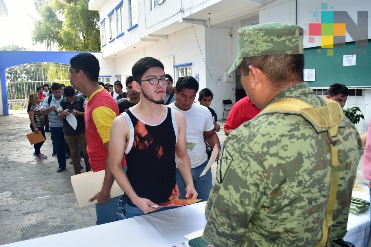 Convocan a jóvenes de la clase 2001 para que acudan a sorteos del SMN