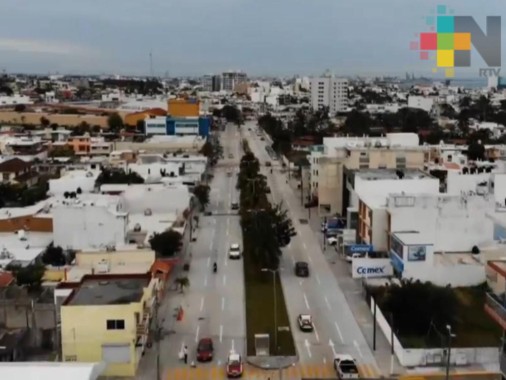 Gobernador de Veracruz inaugura obra de remodelación de la avenida Urano de Boca del Río