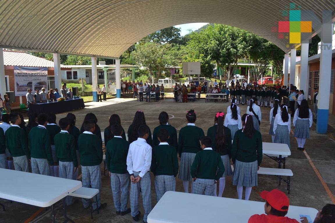 Entregan comedor escolar en Telesecundaria de la comunidad de Potrerillo en Ixhuatlán del Café