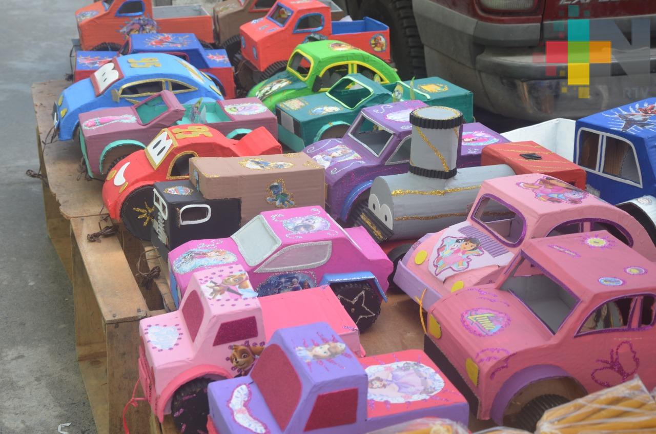 Comerciantes se preparan para el Día del Niño Perdido en Tuxpan