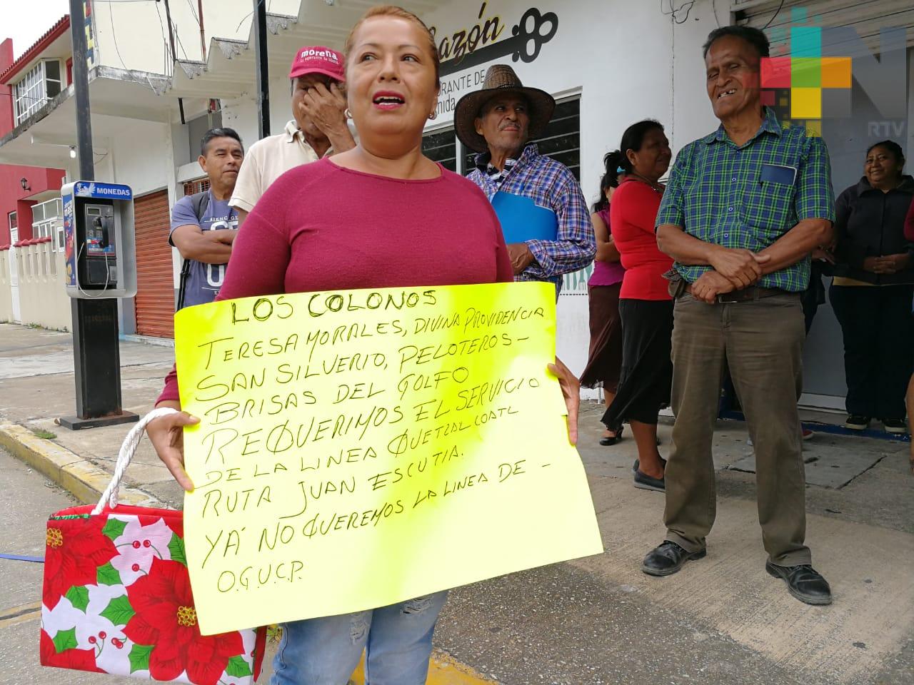 Demandan nueva ruta de servicio urbano en colonias de Coatzacoalcos
