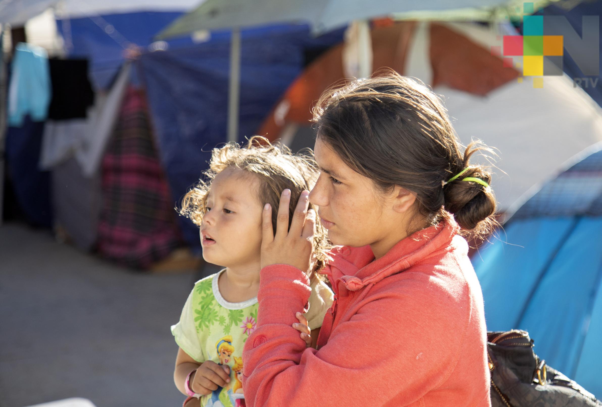 Migrantes realizan labores sociales a cambio estancia