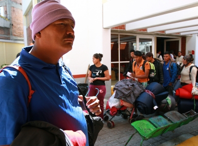 Olvidados y rezagados, migrantes de tercera caravana continúan en Ciudad de México